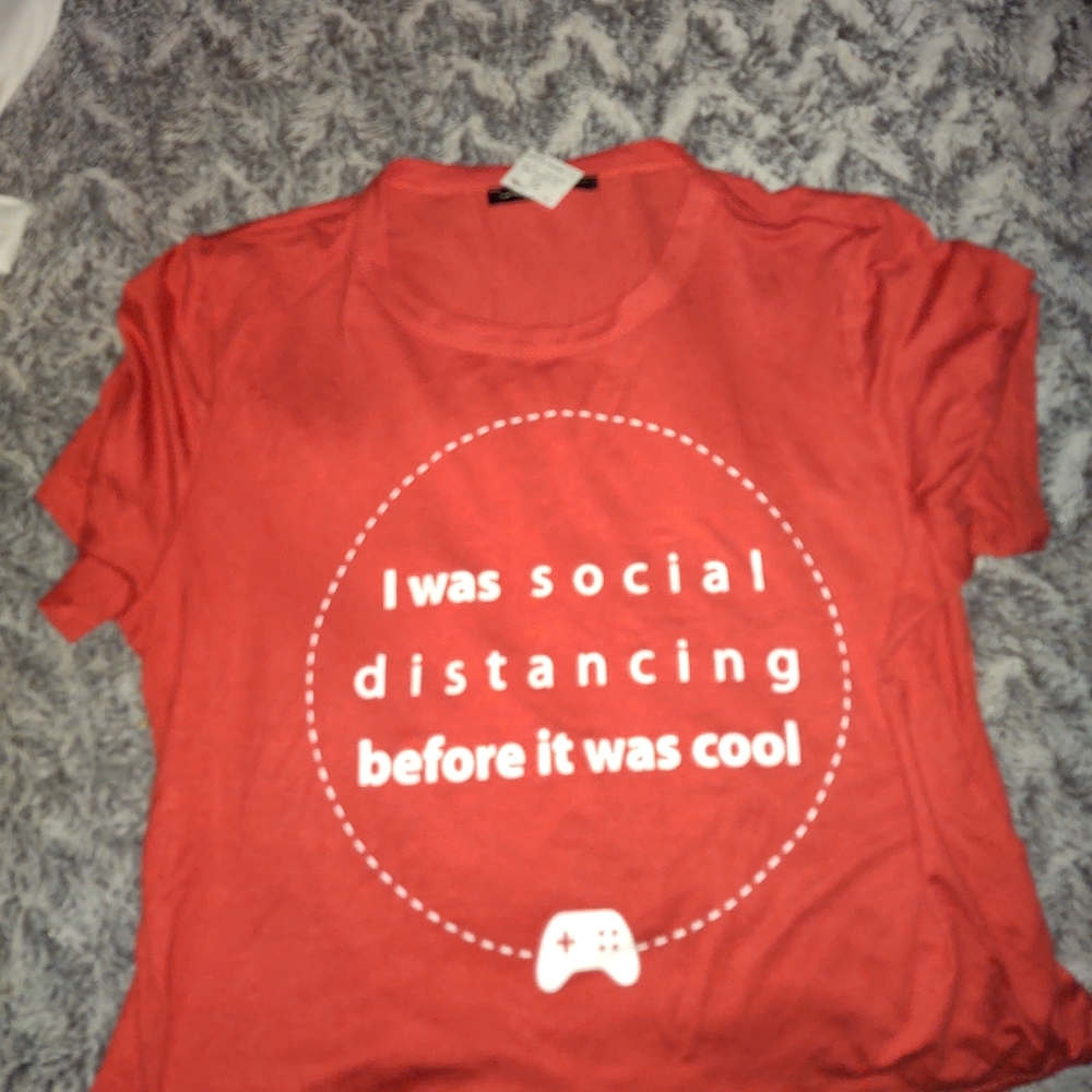 Red gamer crop top